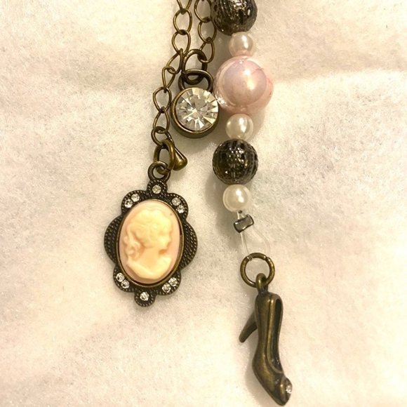 Cameo Planner Charm - Picture 2 of 9
